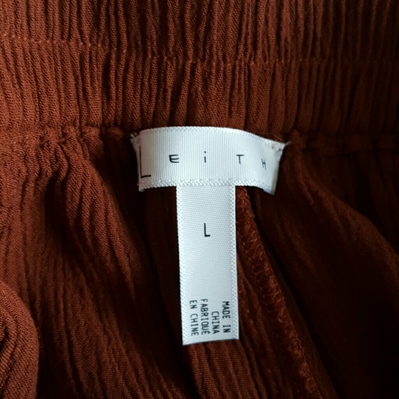 Leith Ruffle Shorts - Picture 3 of 8